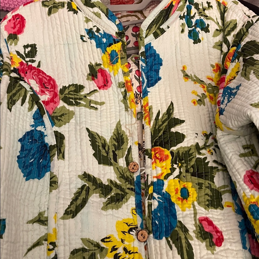 Pretty, Free People reversible cotton floral jacket. - Picture 8 of 16